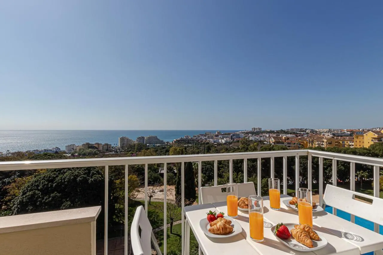797 Holiday Rentals - Moderno Piso Con Terraza E Impresionantes Vistas. Benalmadena Spain